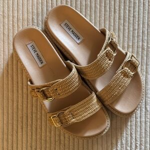 Steve Madden Women's Tan Platorm Sandals